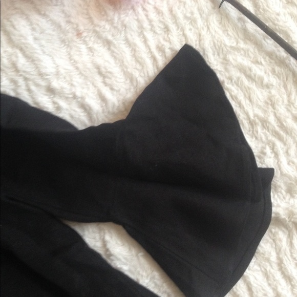 Karen Kane Top with Bell Sleeves - Picture 3 of 6